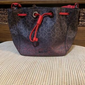 Calvin Klein bucket bag brown/red